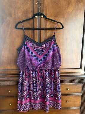 Women’s Plum Patterned Spaghetti-Strap Dress